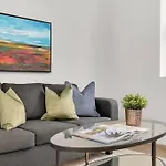 Stunning And Extremely Spacious 1Bed Flat In Tooting